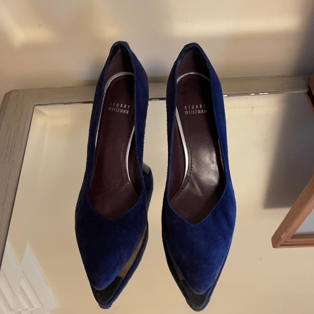 Navy Blue Stuart Weitzman suede pumps with shiny heel.